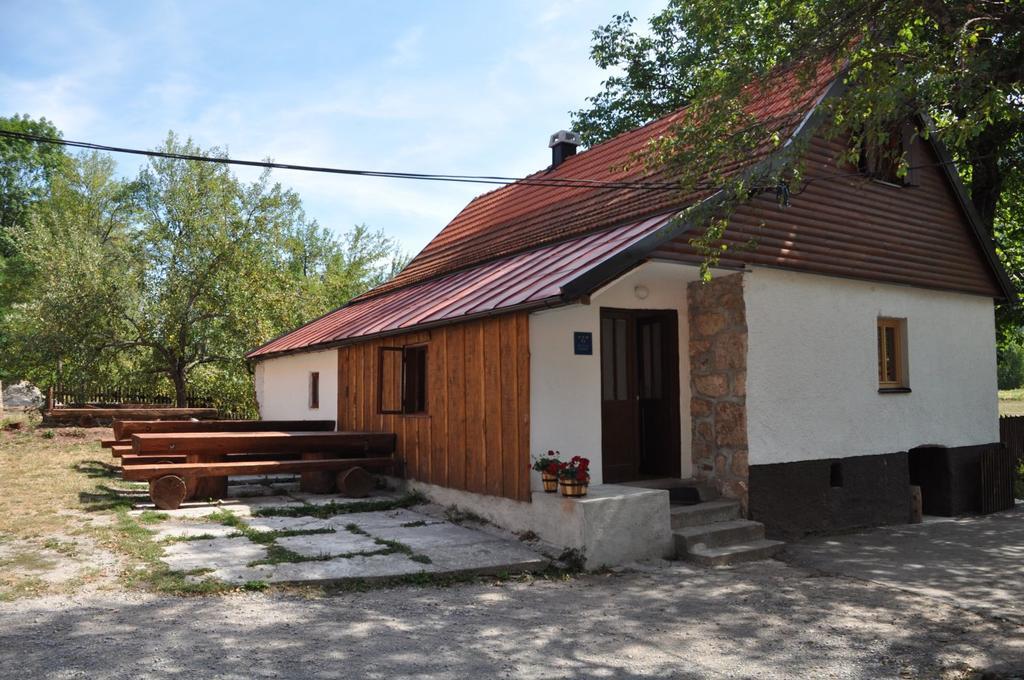 Holiday Home Rizvan City Brusane Exteriör bild