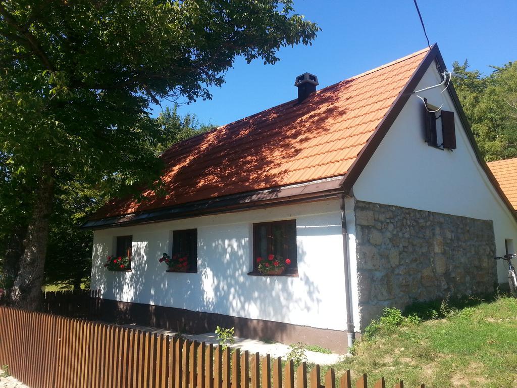 Holiday Home Rizvan City Brusane Exteriör bild